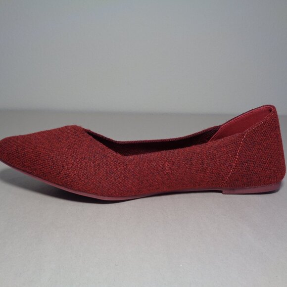 Mia Size 6.5 M KERRI Wine Textile Slip On Flats / Loafers New Women's Shoes - Picture 8 of 16